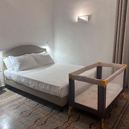 Ducas Rooms And Suite Lascari Extérieur photo