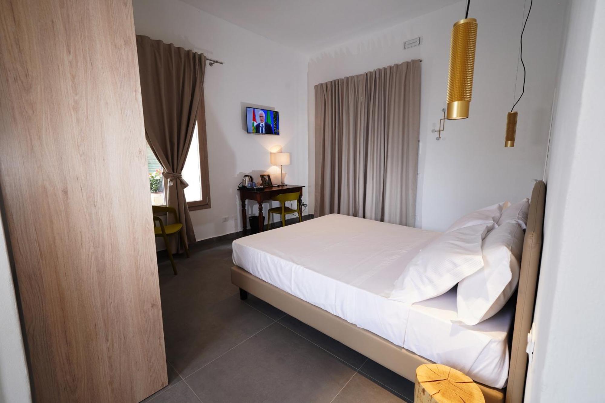 Ducas Rooms And Suite Lascari Extérieur photo