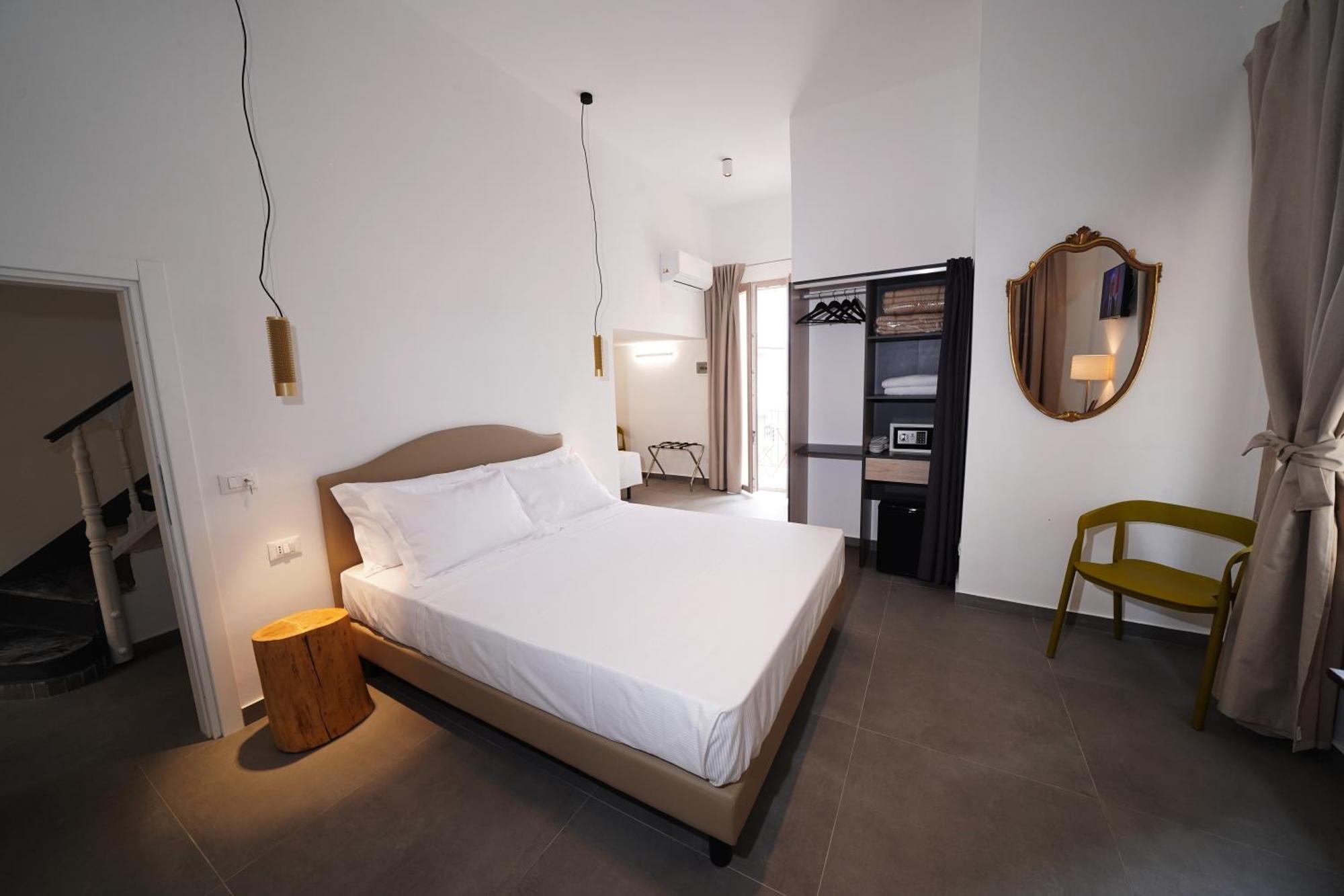 Ducas Rooms And Suite Lascari Extérieur photo
