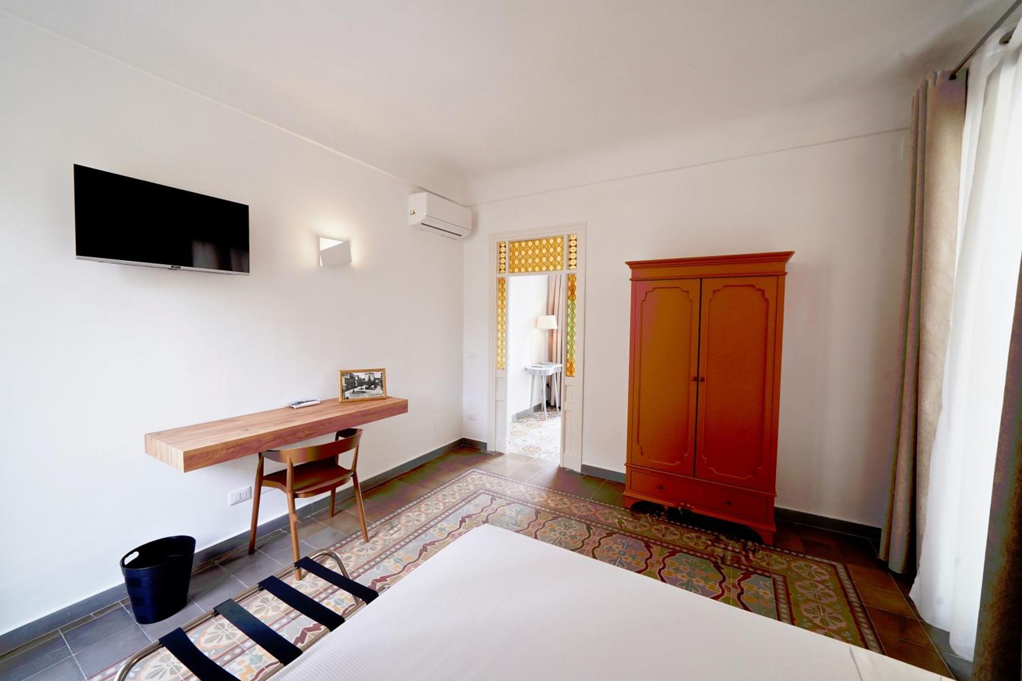 Ducas Rooms And Suite Lascari Extérieur photo