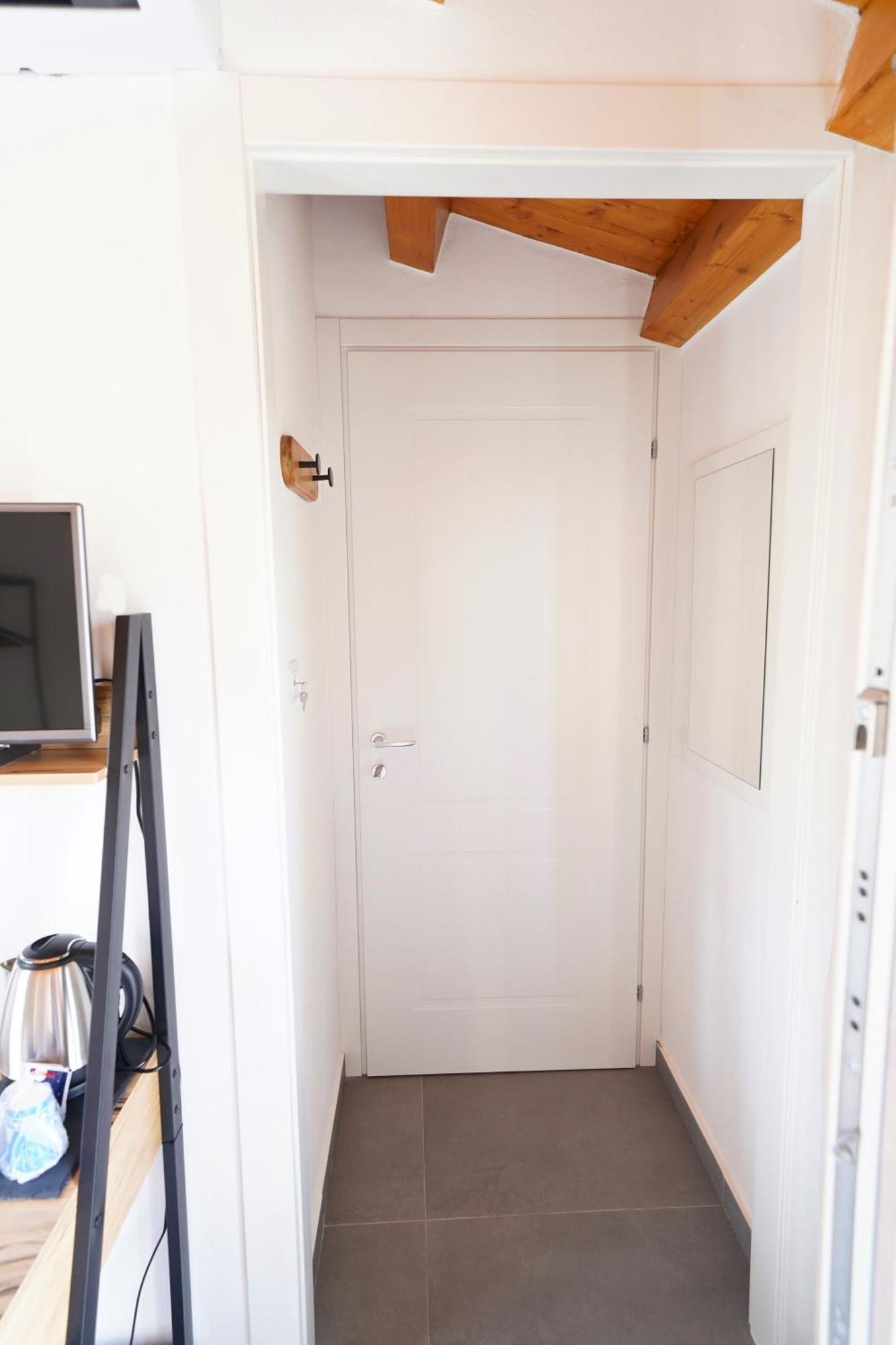 Ducas Rooms And Suite Lascari Extérieur photo