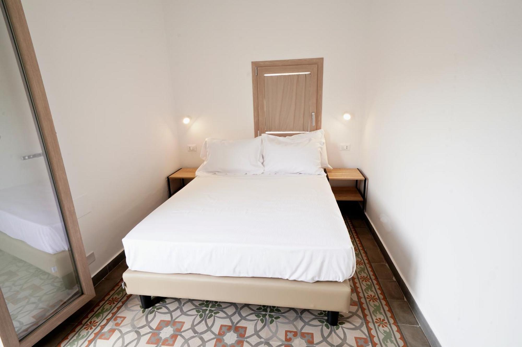 Ducas Rooms And Suite Lascari Extérieur photo