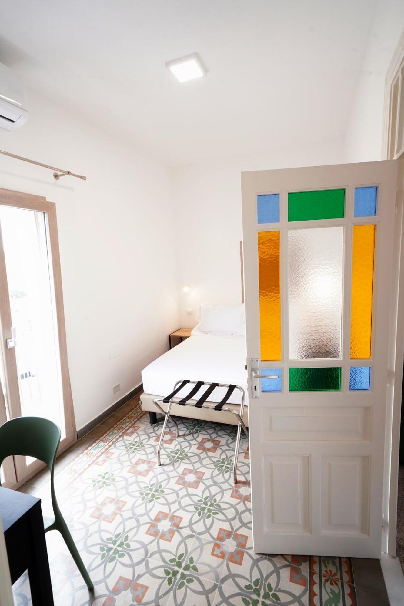Ducas Rooms And Suite Lascari Extérieur photo