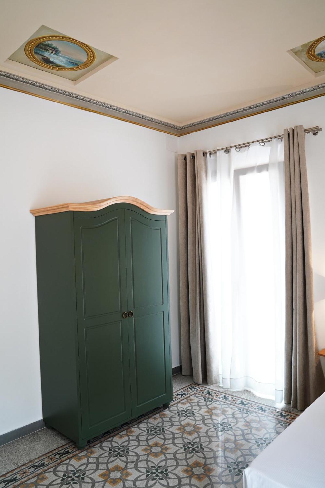 Ducas Rooms And Suite Lascari Extérieur photo
