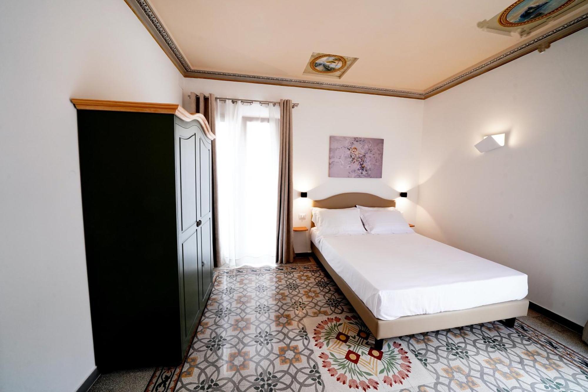 Ducas Rooms And Suite Lascari Extérieur photo