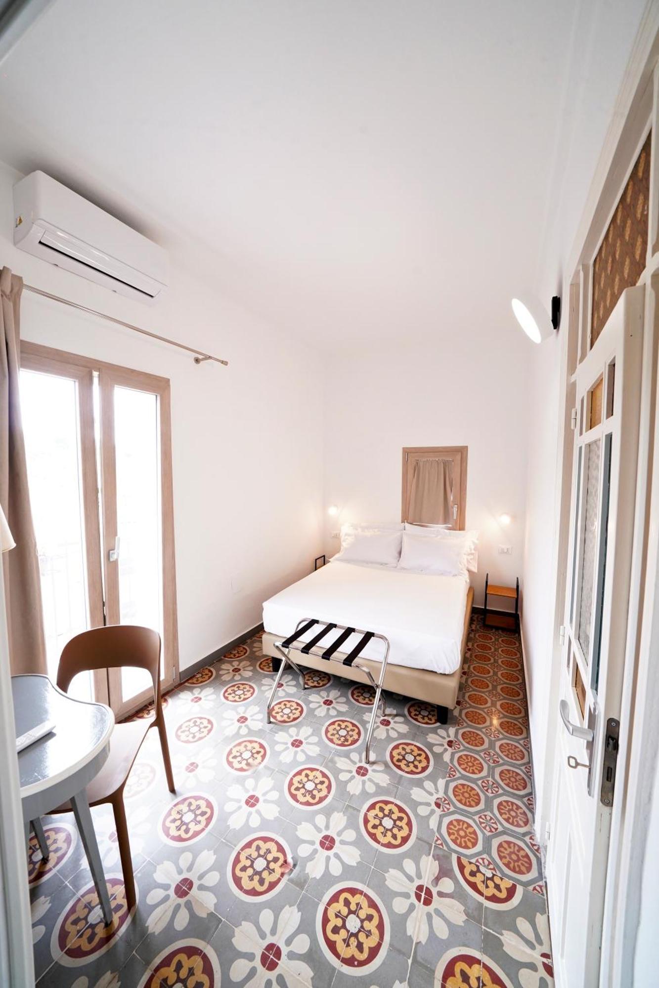 Ducas Rooms And Suite Lascari Extérieur photo